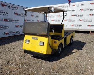 365	

1999 EZ-GO Textron
1999 EZ-GO Textron Built In Charger