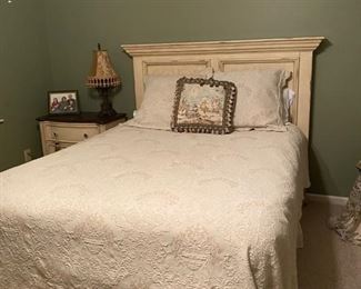 Queen size bed by Hooker from Seven Seas collection. Like new mattress included.