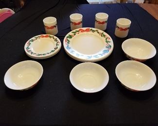 Arcopal 4 piece set Christmas Dishes 