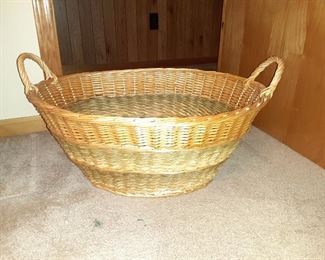 Wicker Laundry Basket 
