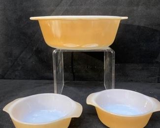 043rVintage Fire King Mixing Bowls