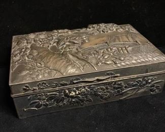 178r Embossed Metal Jewelry Box