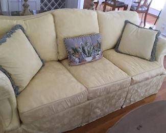 Beautiful yellow silk sofa in great condition