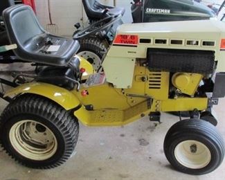 1976 Sears Suburban tractor w/cart & mower 18/6 twin