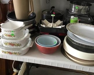 pyrex and more kitchen