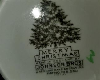 Johnson Bros., Merry Christmas , 6 cups and 1 plate 