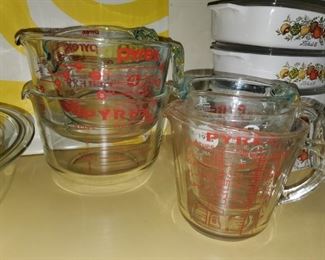 measuring cups 