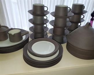 Dansk Designs, Dish Set