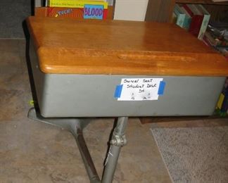 vintage school desk   BUY IT NOW $ 50.00
