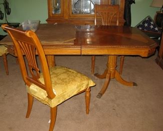 dining room table, 6 chairs and 2 leaves                                         BUY IT NOW $ 295.00