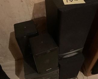 166. Jensen stereo wtih speakers, plus KLH speakers and tall Technics speakers $45