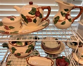 Franciscan Apple Pottery