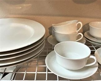 15 pieces of Haviland dinnerware - over 100 years old