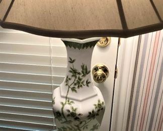 Porcelain lamp (1 of 2)