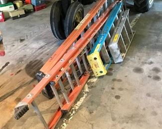 Multiple ladder lengths.