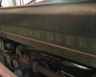 1950's John Deere 520 tractor - Running!!!