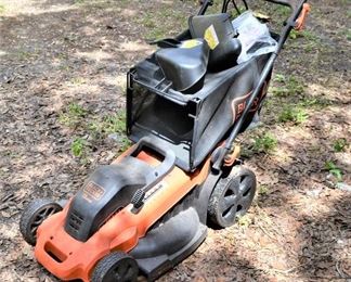 BLACK AND DECKER ELECTRIC LAWNMOWER