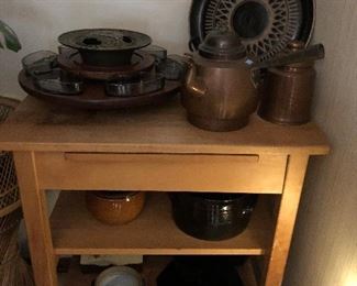 Kitchen cart
Pottery
Copper