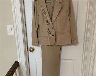 Chicos pant suit w/painted animal prints