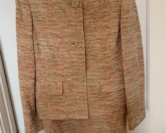 Le Suit size 8 skirt suit 