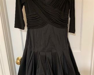 Tadashi Shoji Size 8 P