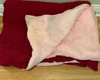 Wine & Pink reversible comforter (queen)