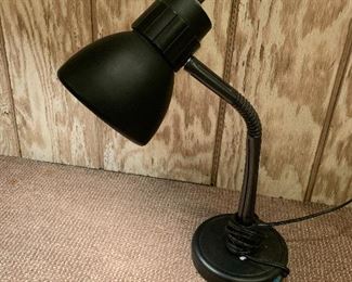 Desk lamp