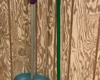 Scrub brush, broom, standing dustpan 