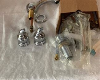 Moen faucet set (missing handles) 