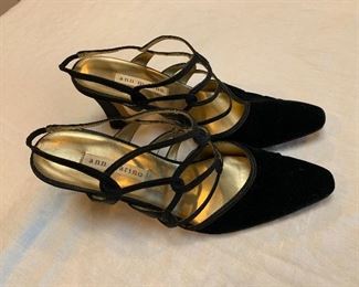 Ann Marino Size 9.5 medium