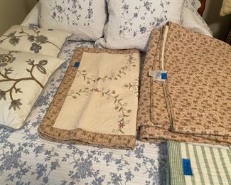 Good selection of linens