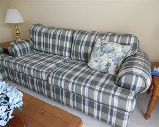 Plaid Couch with loose cushions