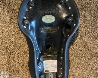 Corbin Harley Motorcycle Seat Photo 2