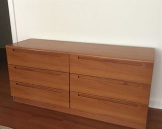 Midcentury modern dresser 6 drawer