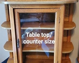 Table Top/Counter Size display cabinets