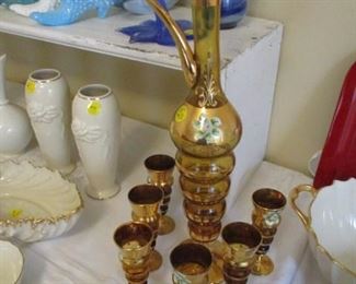 Nice gold finished Ewer and 6 glasses