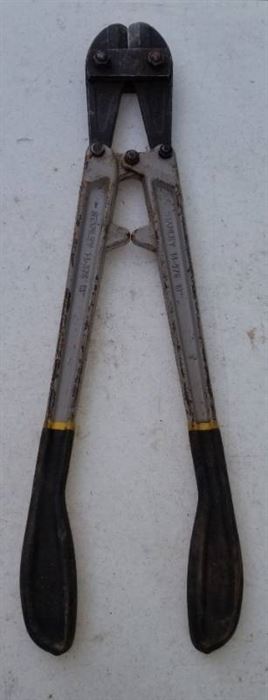 pair of stanley 18" bolt cutters