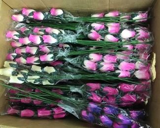 Approx 40 artificial floral bouquets
