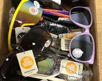 approx 10 pairs sunglasses