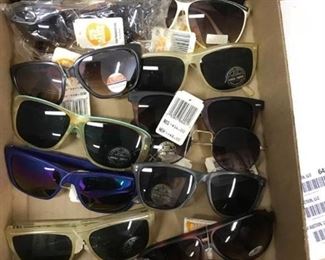 approx 15 pairs sunglasses