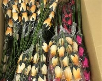 40 assorted fake floral bouquets