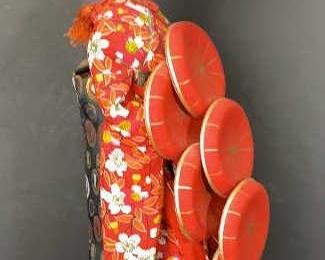 Geisha girl figurine