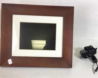 digital picture frame