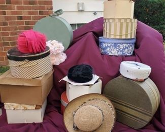 Vintage Ladies Hats, Berets, Hat Boxes
