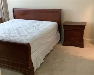 King Sleigh Bed