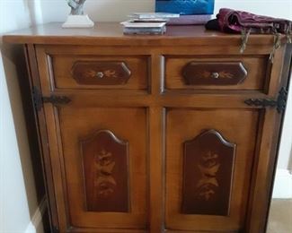 Twin Bed Murphy Cabinet
