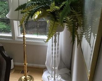 BRASS FLOOR LAMP     WHITE METAL PLANT STAND