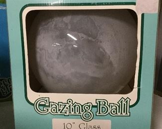 NIB 10" GLASS  GAZING BALL