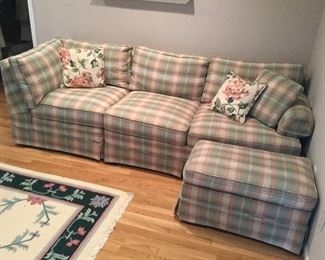 4 PC SECTIONAL BY SHERRILL FURNITURE (ON SECOND FLOOR),  4TH PIECE IS LOCATED ON FIRST FLOOR (SEE NEXT PICTURE)