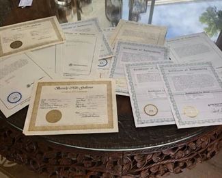 Just in time for the sale the owner ran over to the sale to deliver all the certifications for all of his art collection and original receipts of purchase from the Beverly Hill Art Gallery 1980s